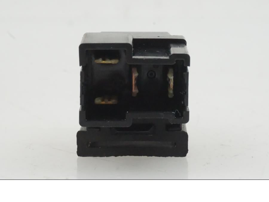 Höger sida på Relä från en KTM 1290 Super Duke -2019 motorcykel.