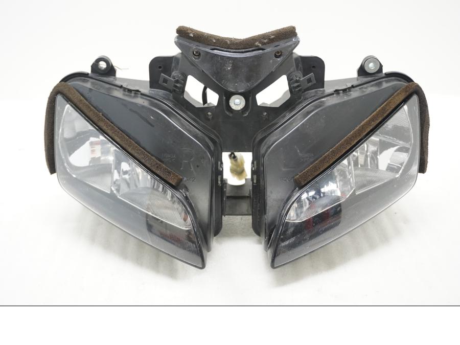 Framsidan på Strålkastare från en Honda CBR 1000 RR -2004 motorcykel.