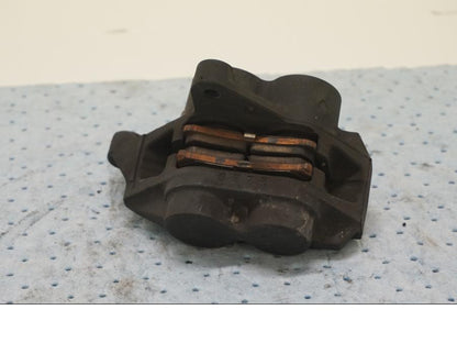 Baksidan på Bromsok från en Yamaha YZF 1000 R1 -2003 motorcykel.