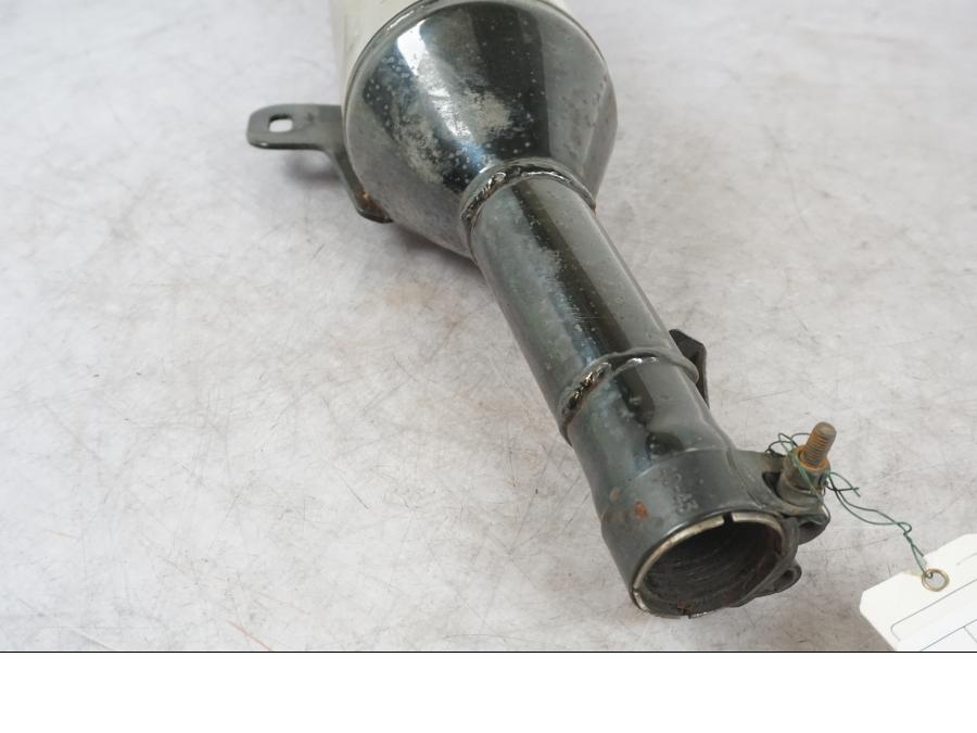 Höger sida på Ljuddämpare från en Kawasaki GPZ 500 S -1982 motorcykel.