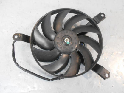 Baksidan på Vattenkylfläkt från en Kawasaki Z 900 -2018 motorcykel.