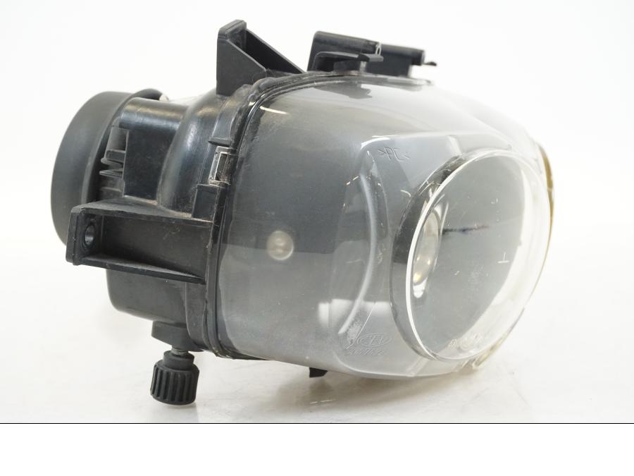 Höger sida på Strålkastare från en BMW F 650 CS -2003 motorcykel.