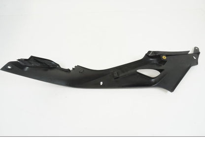 Snett uppifrån på Sidopanel från en BMW S 1000 R -2019 motorcykel.