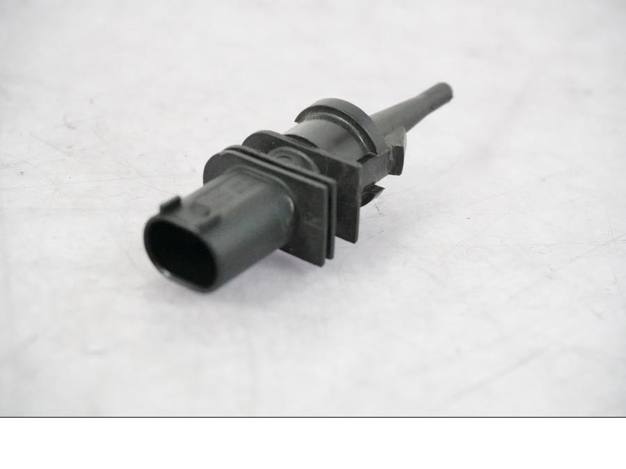 Baksidan på Temperatursensor från en BMW R 1250 GSA -2021 motorcykel.