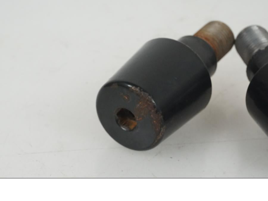 Höger sida på Styrvikt från en Yamaha XJ 900 S -1997 motorcykel.