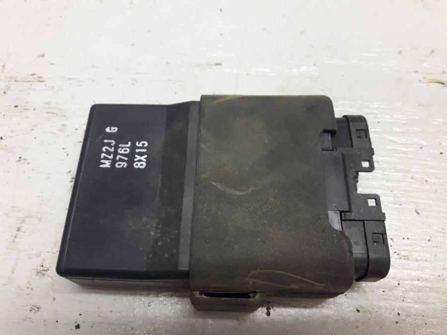 Framsidan på CDI / ECU från en Honda CBR 1000 F -1999 motorcykel.