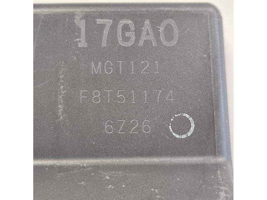 Snett uppifrån på CDI / ECU från en Suzuki SV 650 -2007 motorcykel.