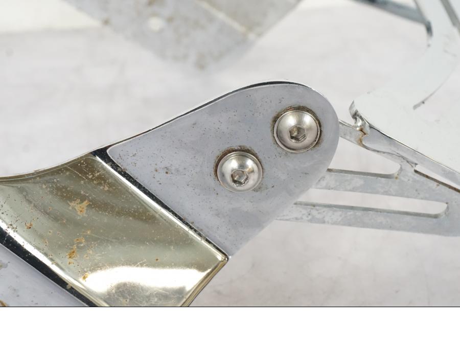 Extrabild1 på Pakethållare från en Suzuki VL 800 -2002 motorcykel.