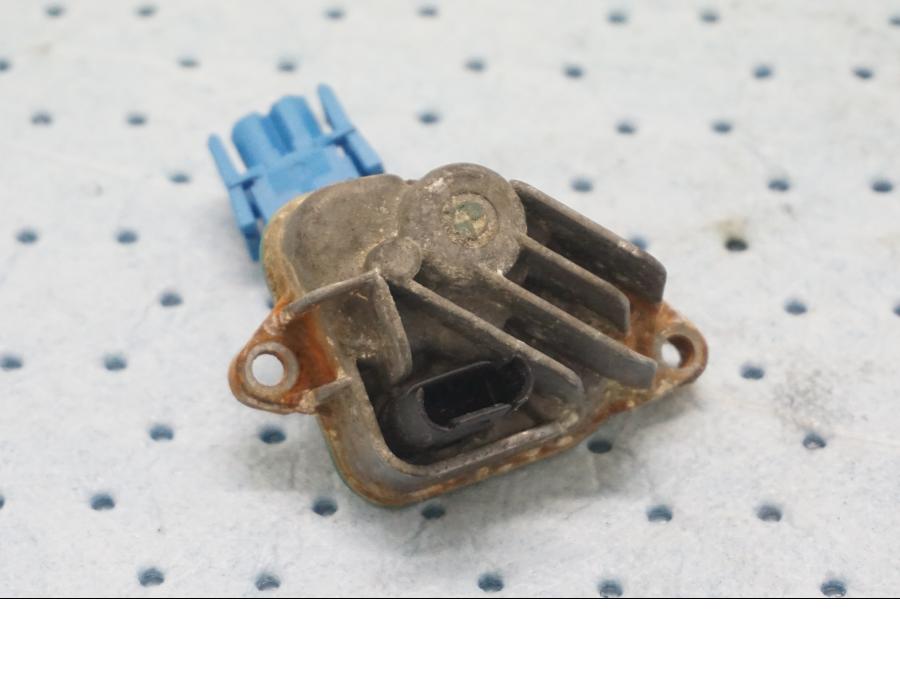 Framsidan på Bensinpump förgasare från en BMW F 800 ST -2007 motorcykel.