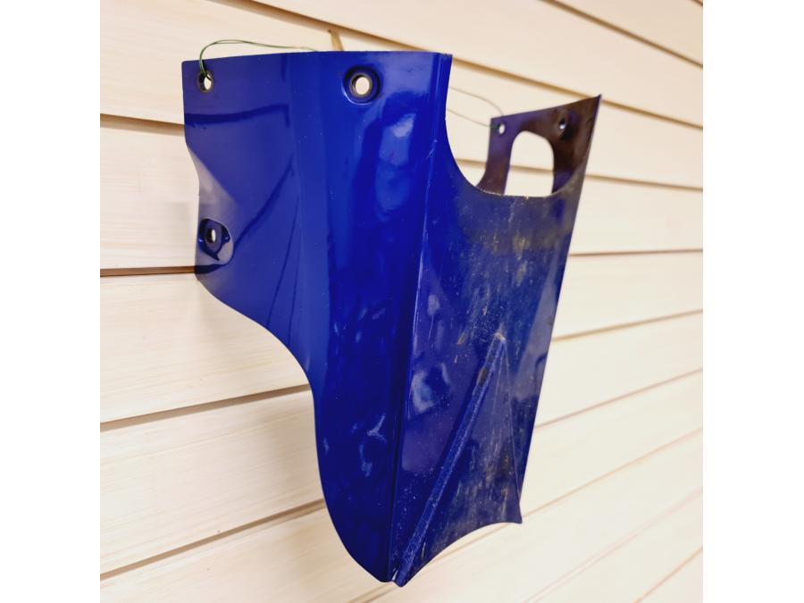 Höger sida på Magkåpa från en Suzuki GSX-R 600 -2000 motorcykel.