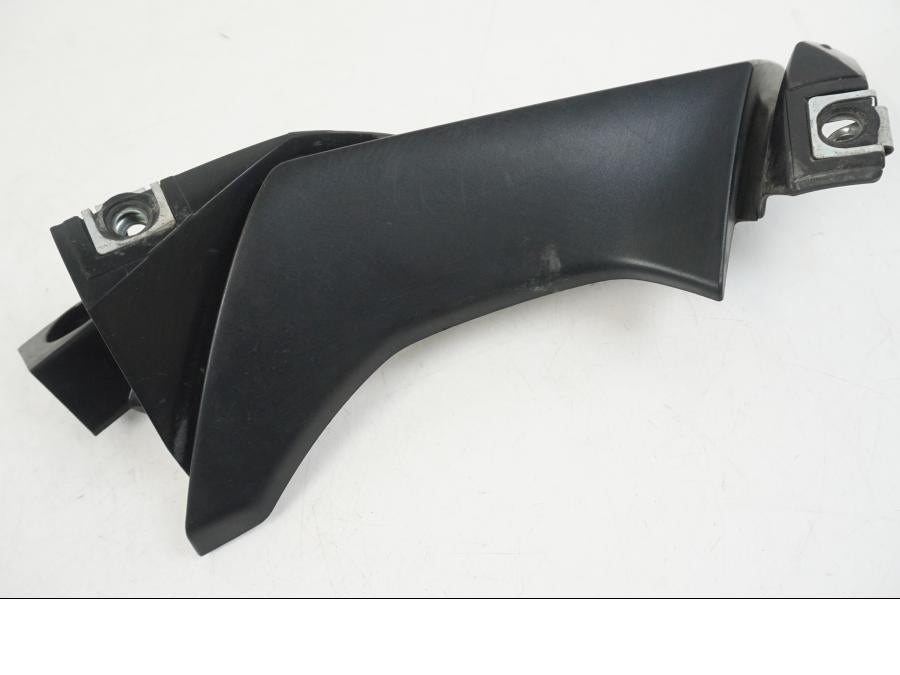 Vänster sida på Sidkåpa från en Yamaha YZF 1000 R1 -2006 motorcykel.