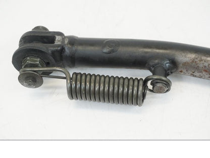 Baksidan på Sidostöd från en Honda CB 750 -2002 motorcykel.