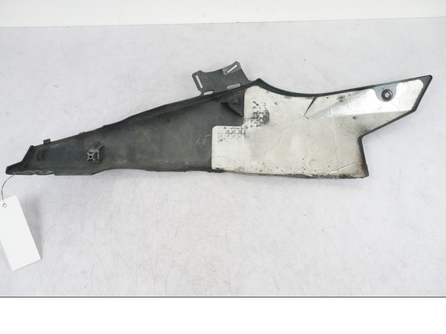 Höger sida på Magkåpa från en Suzuki GSX-R 1000 -2008 motorcykel.