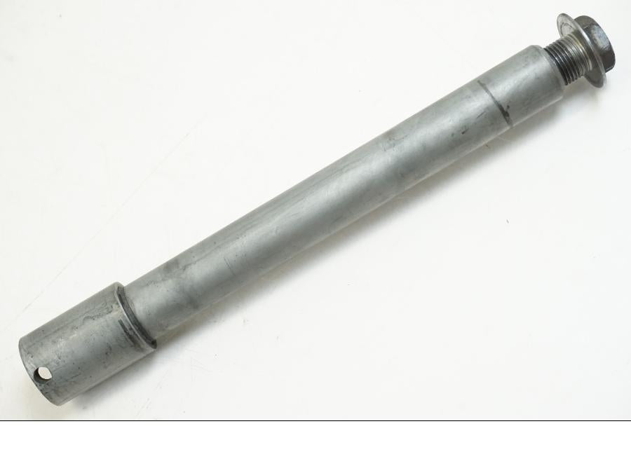 Framsidan på Axel från en Honda ST 1300 -2002 motorcykel.