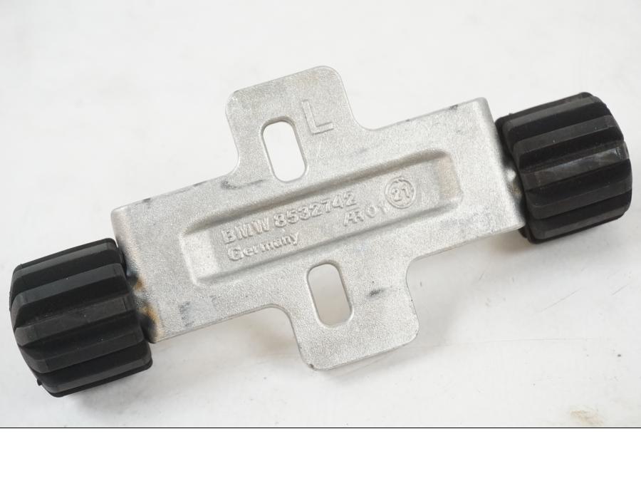 Baksidan på Sadelfäste från en BMW R 1250 GS -2021 motorcykel.