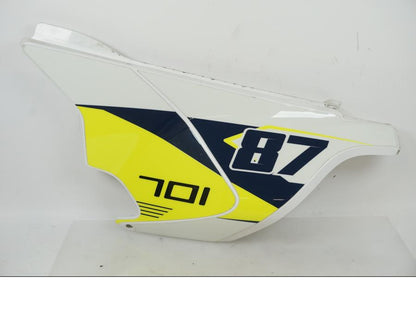 Framsidan på Kåpor från en Husqvarna 701 SUPERMOTO ABS -2016 motorcykel.