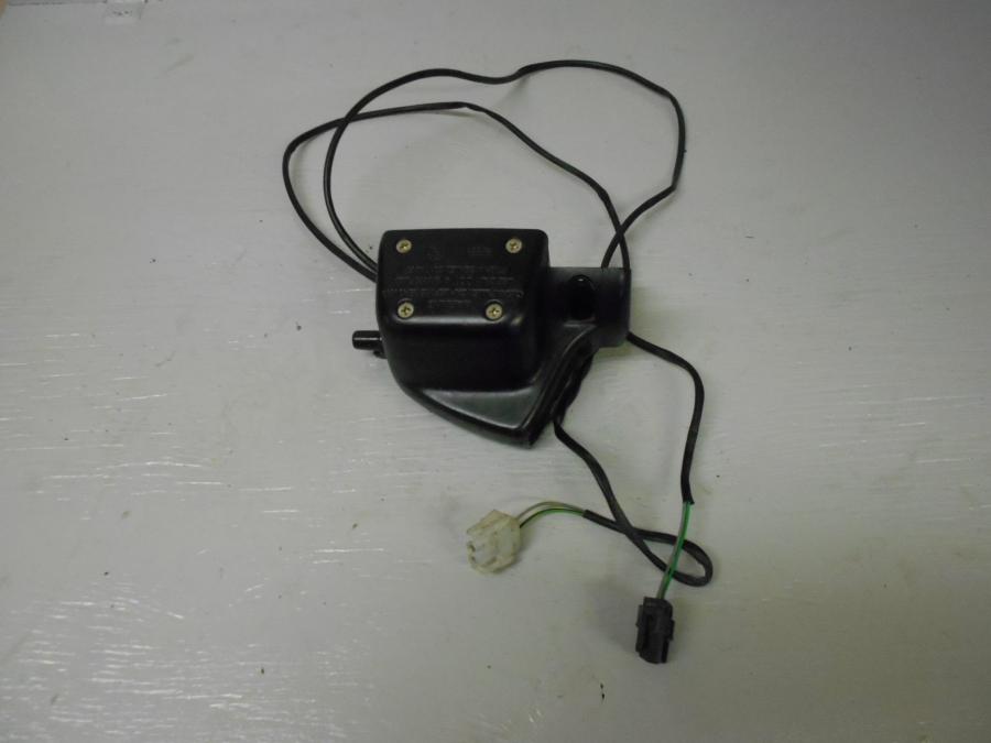 Höger sida på Kopplingshuvudcylinder från en BMW K 1200 LT -2007 motorcykel.