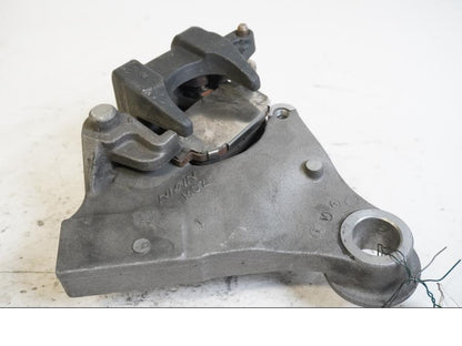 Höger sida på Bromsok från en Honda CB 900 F Hornet -2002 motorcykel.