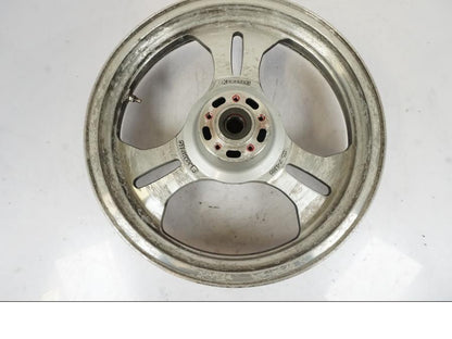 Extrabild2 på Fälg från en Kawasaki VN 1500 -2003 motorcykel.