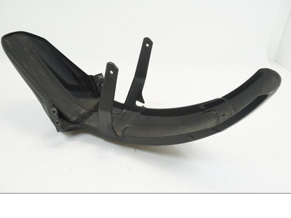 Vänster sida på Framskärm från en Triumph Tiger 1200 -2018 motorcykel.