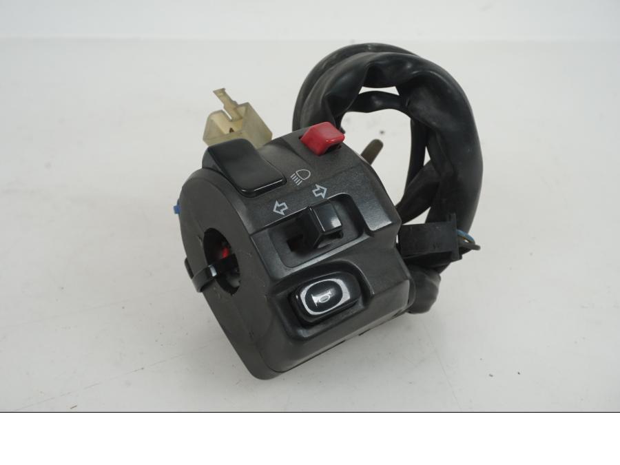 Framsidan på Styrelreglage från en Yamaha XJ 900 S -1997 motorcykel.