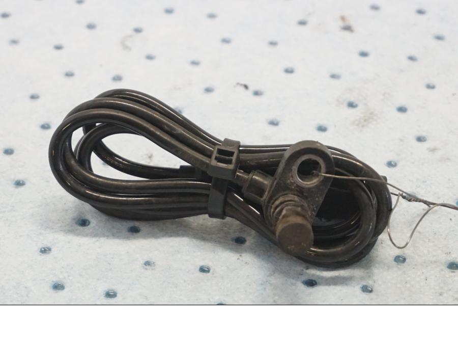 Framsidan på ABS givare från en KTM 125 Duke -2017 motorcykel.