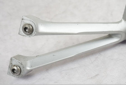 Höger sida på Fotpinne från en Suzuki GSX-R 750 -2006 motorcykel.