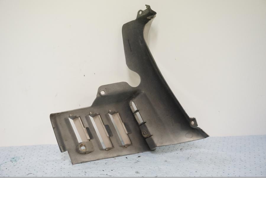 Baksidan på Sidkåpa från en Honda GL 1200 -1987 motorcykel.