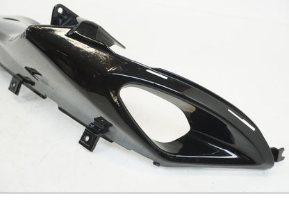 Baksidan på Luftintag från en Suzuki GSX-R 1000 -2005 motorcykel.