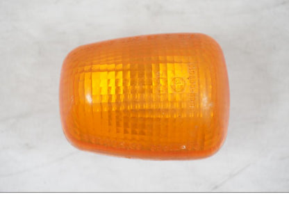 Baksidan på Blinkersglas från en Suzuki SV 650 -1999 motorcykel.