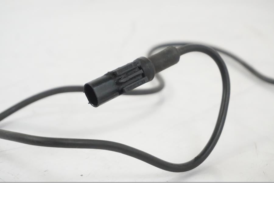 Höger sida på ABS givare från en BMW F 650 CS -2002 motorcykel.