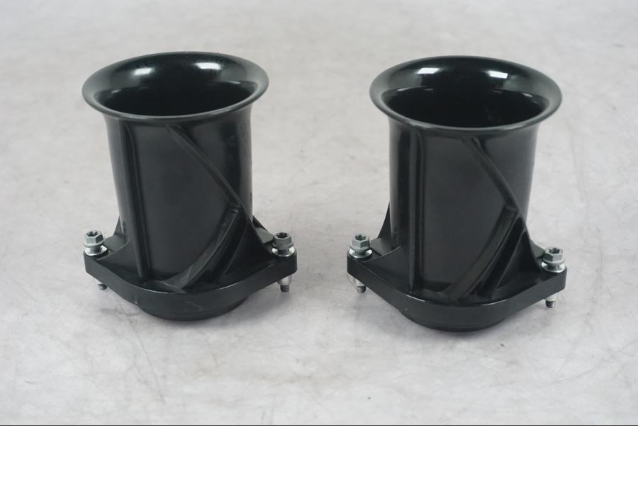 Framsidan på Luftrör från en KTM 1290 Super Adventure S -2022 motorcykel.