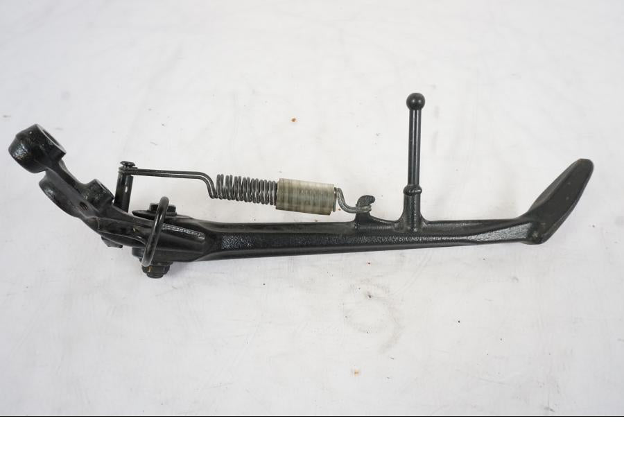 Vänster sida på Sidostöd från en Honda VFR 1200 -2010 motorcykel.