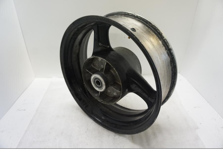 Framsidan på Fälg från en Honda CBR 1100 XX -1998 motorcykel.