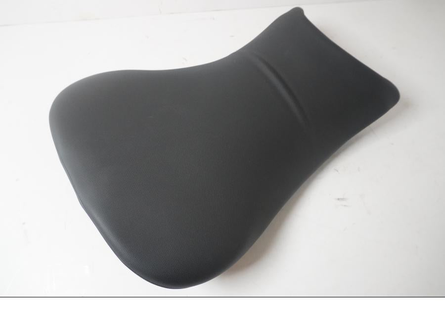 Baksidan på Sadel från en BMW S 1000 RR -2023 motorcykel.