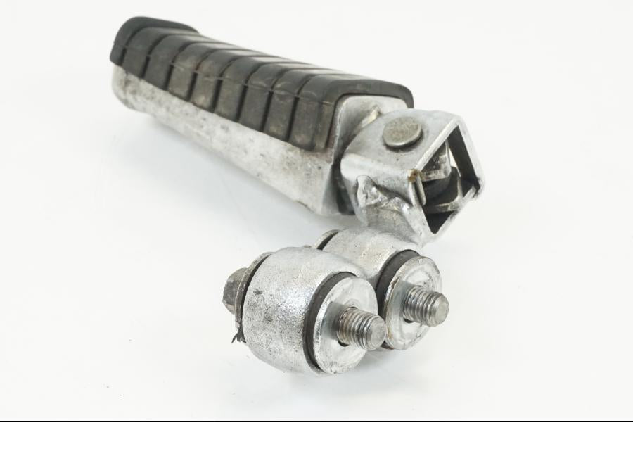 Framsidan på Fotpinne från en Yamaha XV 750 -1998 motorcykel.