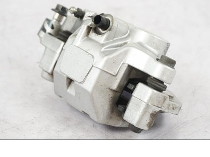 Höger sida på Bromsok från en Yamaha XVS 1100 -2000 motorcykel.