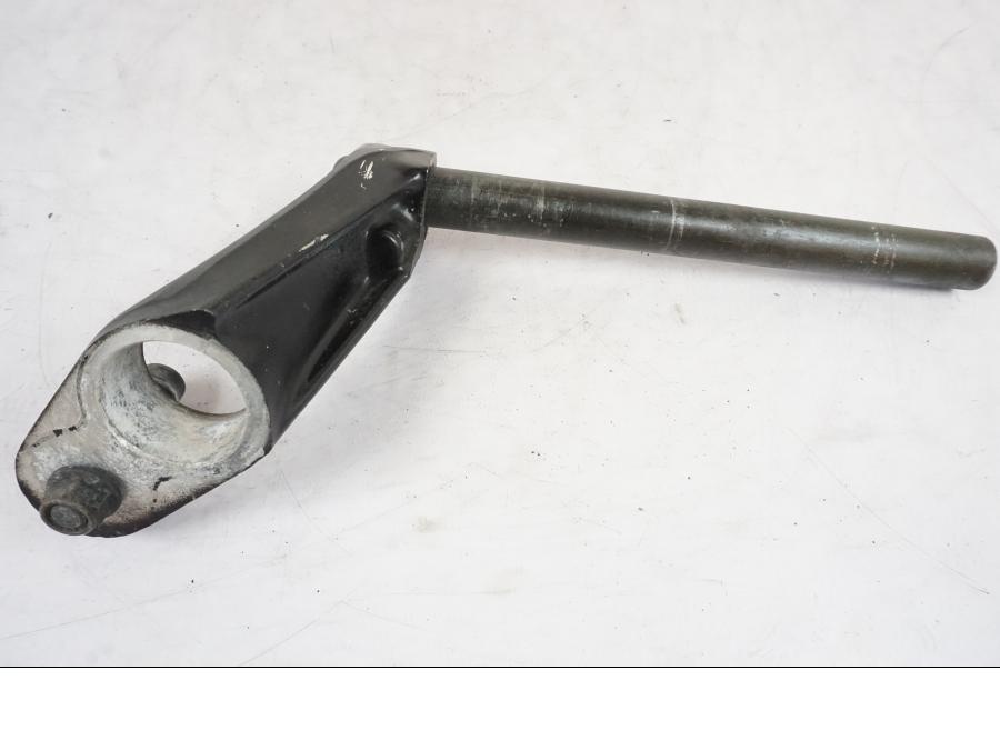 Framsidan på Styre från en Suzuki GSX 550 EF -1985 motorcykel.