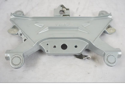 Vänster sida på Sadelfäste från en KTM 1290 Super Duke -2019 motorcykel.