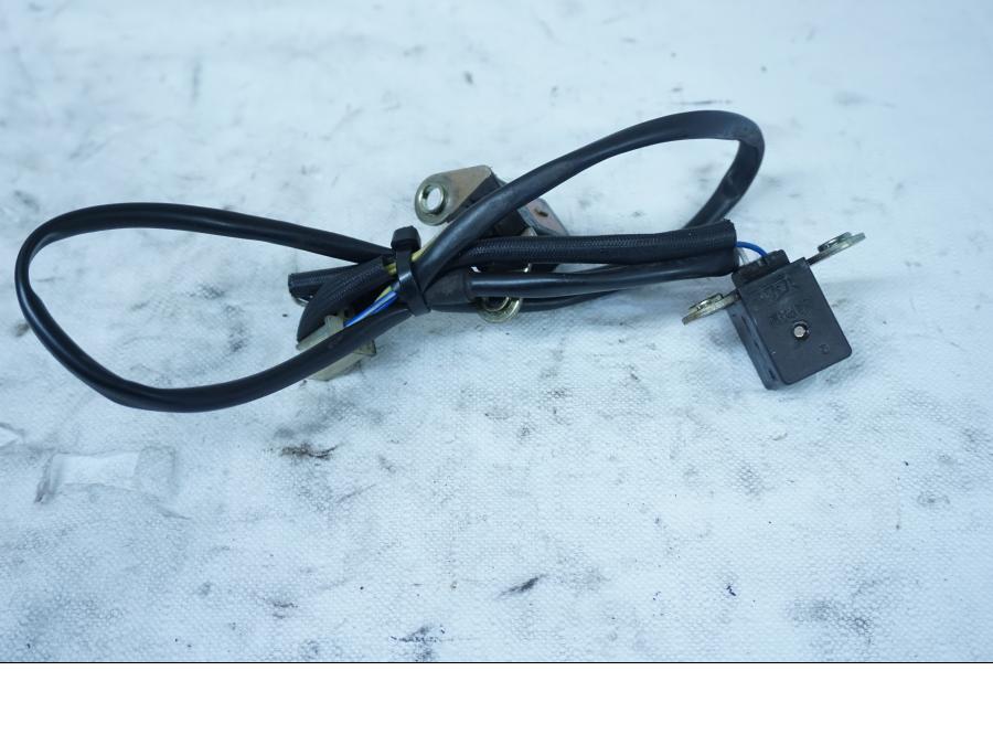 Baksidan på Tändpickup från en Honda XL 600 V -1994 motorcykel.