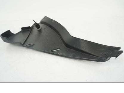 Höger sida på Sidopanel från en Honda XL 1000 V -2008 motorcykel.