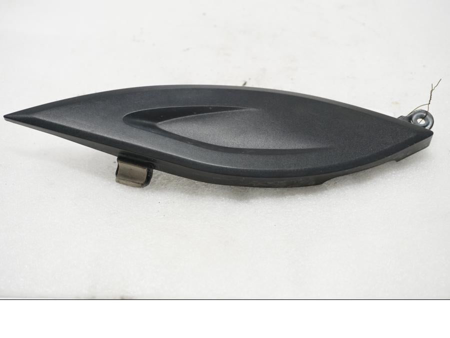 Framsidan på Sidopanel från en Yamaha TDM 900 -2002 motorcykel.